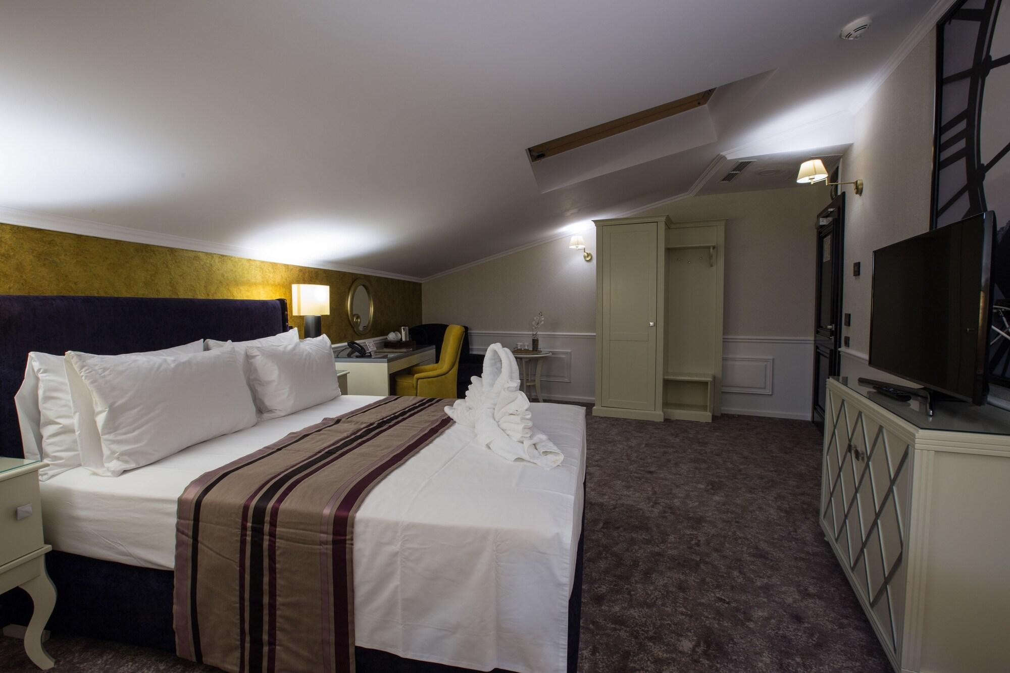Peninsula Boutique Hotel Constanta Exterior photo