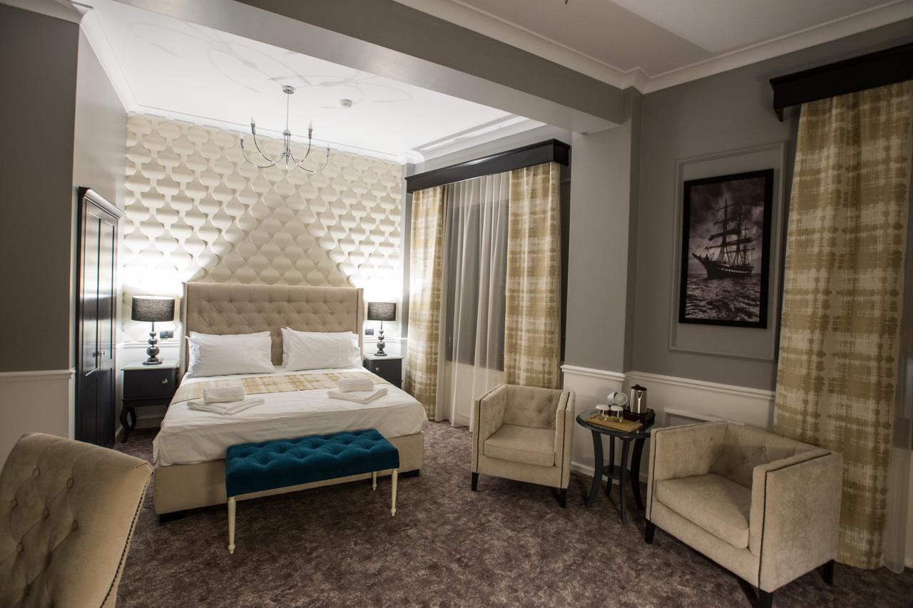 Peninsula Boutique Hotel Constanta Exterior photo