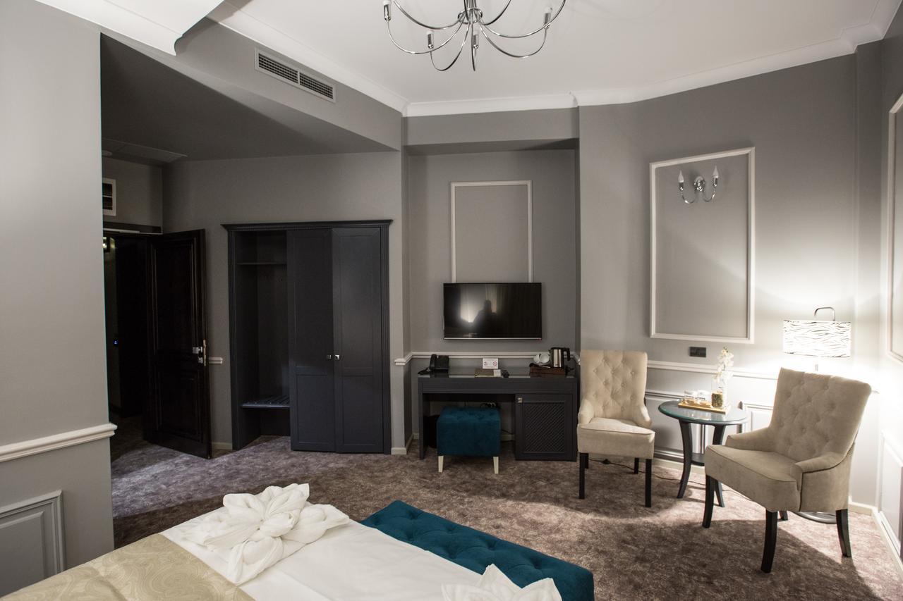 Peninsula Boutique Hotel Constanta Exterior photo